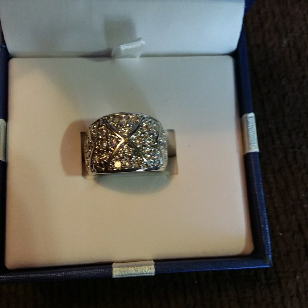 BEAUTIFUL RING